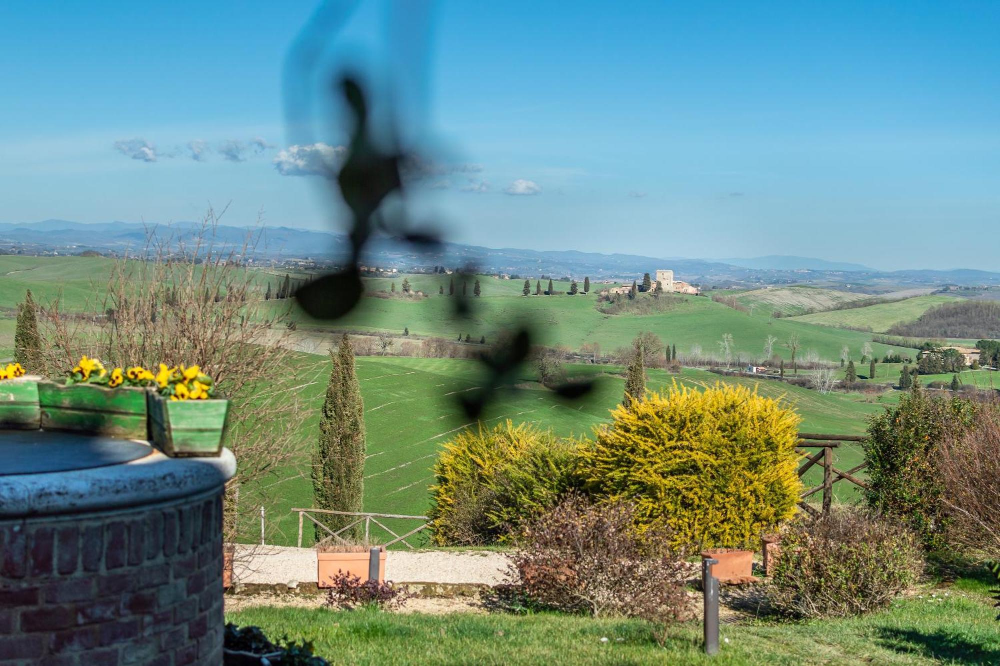 Sunflower Con Vista Su Siena Villa Corsano  Dış mekan fotoğraf